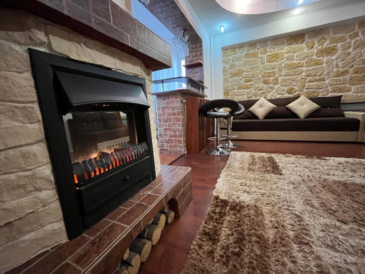 Modern Oasis With A Cozy Fireplace Your Stylish Apartment Minutes From Downtown Bucharest Exterior photo