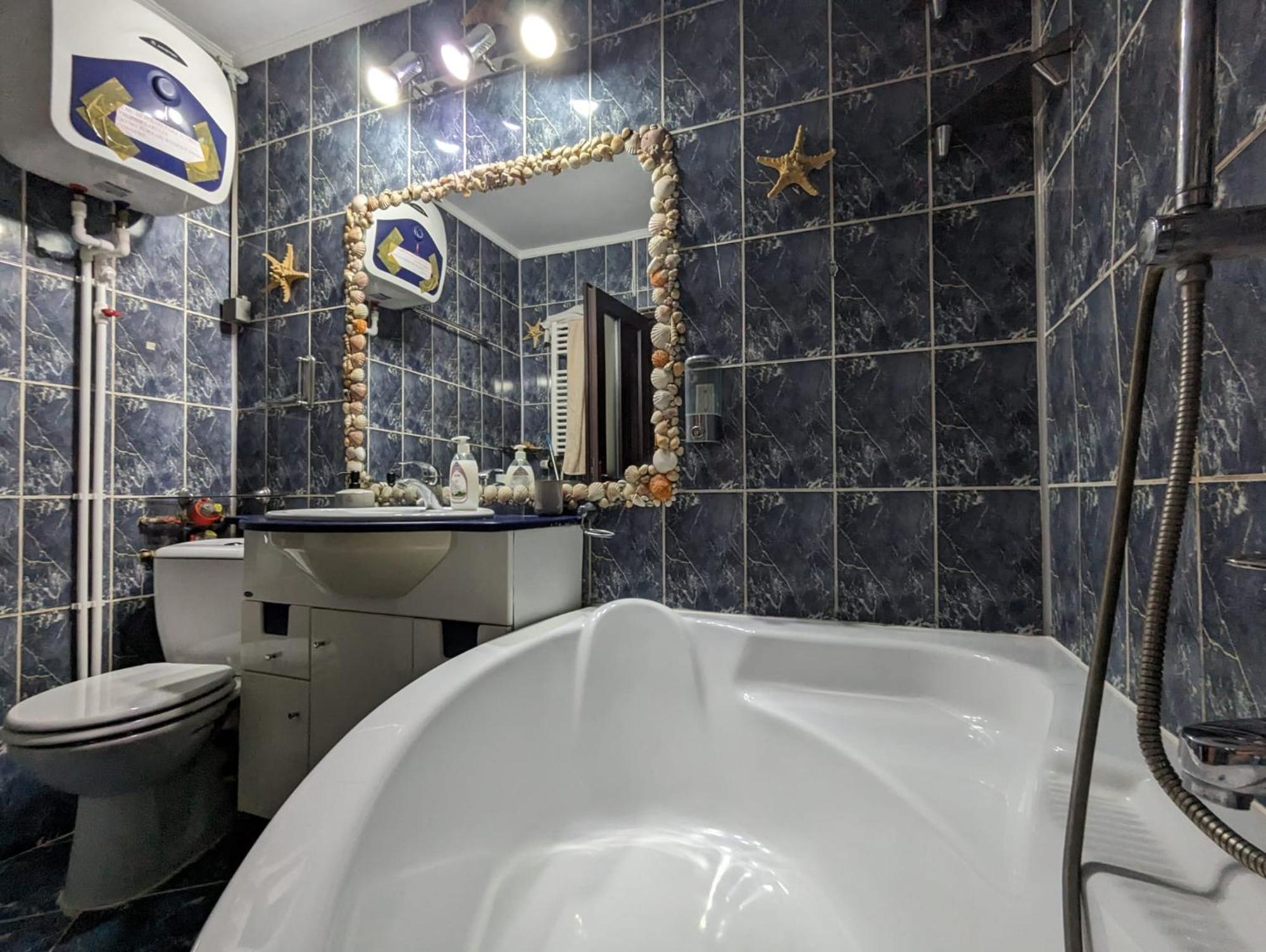 Modern Oasis With A Cozy Fireplace Your Stylish Apartment Minutes From Downtown Bucharest Exterior photo